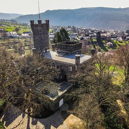 Saar Castle - Cozy Mansion Near Vineyard Villa Serrig Exterior photo