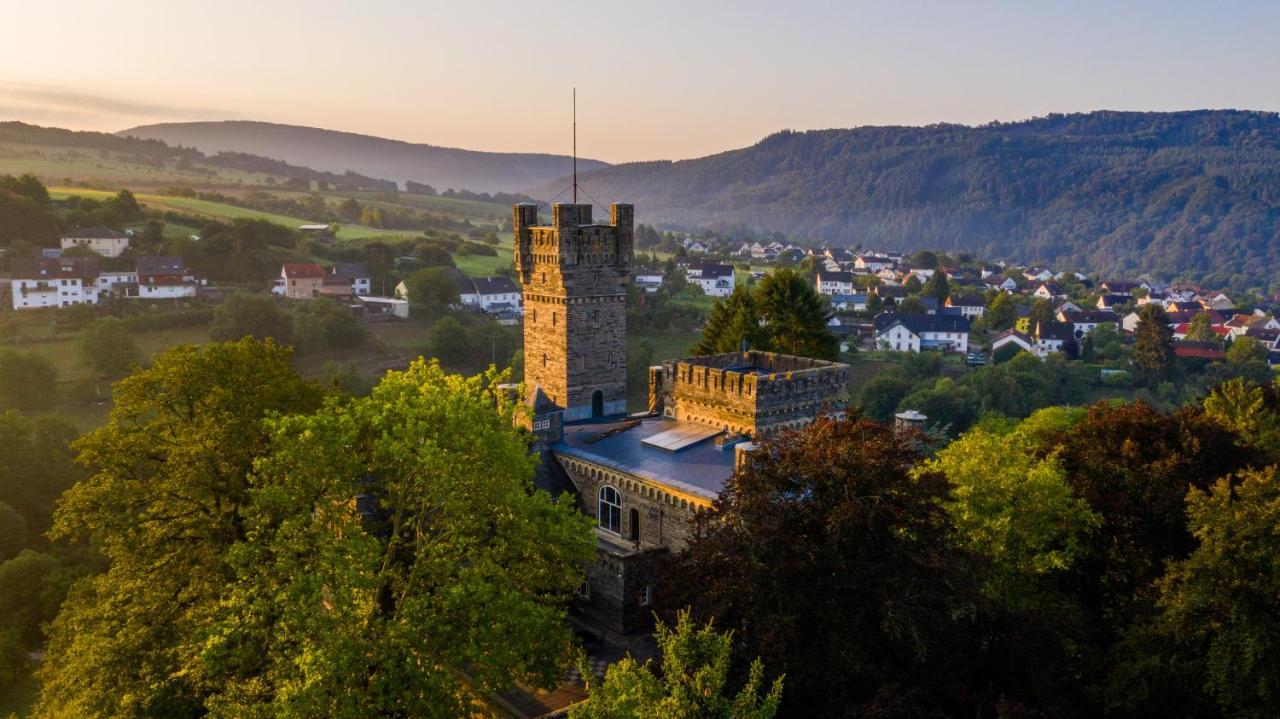 Saar Castle - Cozy Mansion Near Vineyard Villa Serrig Exterior photo