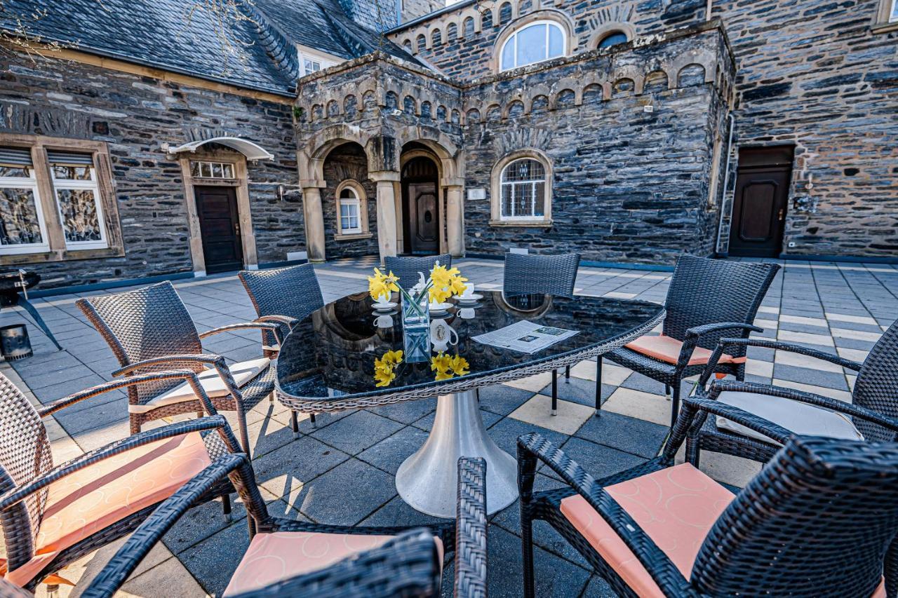 Saar Castle - Cozy Mansion Near Vineyard Villa Serrig Exterior photo